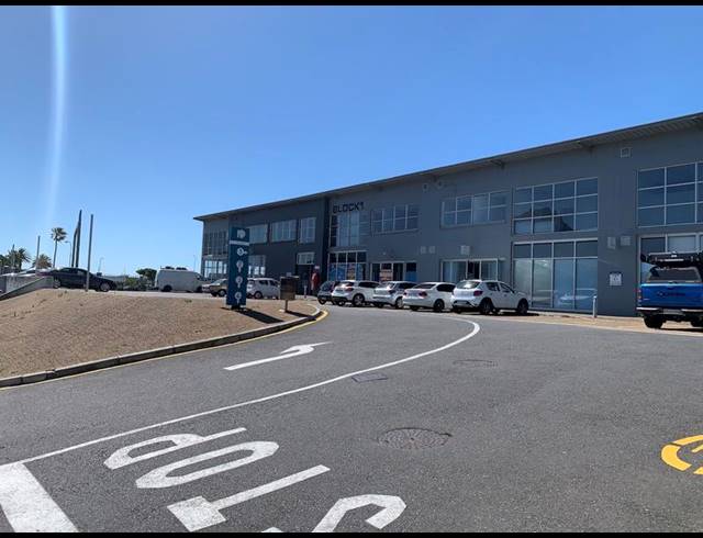 BUSINESS PROPERTY TO RENT IN PAARDEN EILAND